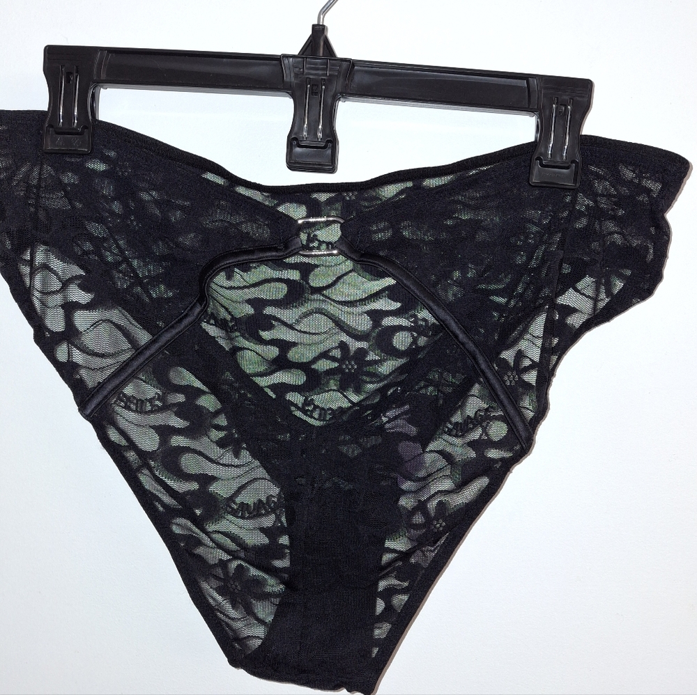 Savage X Fenty Plus Size Lace Panties With Cutout Back & Silver Metal Accent 1X